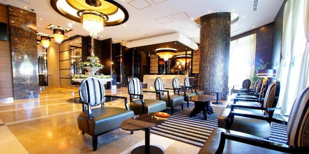 Apa Hotel Chiba Inzaimakinohara-Ekimae 나리타 시 외부 사진